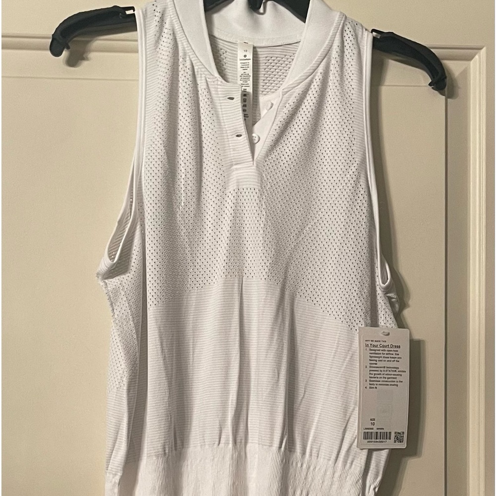 Lululemon brand new dress